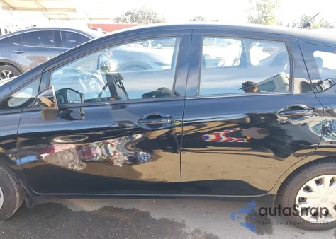 2015 Nissan Versa Note Sv z USA, uszkodzony, nr VIN 3N1CE2CP0FL416728